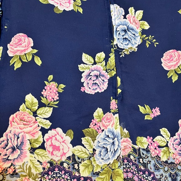 Amy Byer Navy Floral‎ Kids Dress - Picture 8 of 9